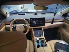2024 Aito M7 1.5T RWD Smart Driving Pro 5-seat, чёрный — фото 3