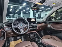 2022 BMW X1 Premium, белый — фото 12
