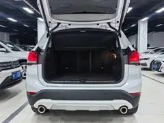 2022 BMW X1 Premium, белый — фото 19