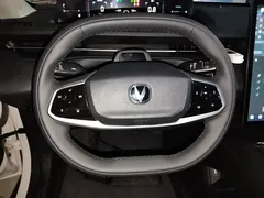 2023 Changan Lamore 1.5T GDI DCT Pilot, белый — фото 10