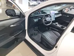 2023 Changan Lamore 1.5T GDI DCT Pilot, белый — фото 15