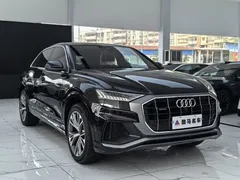 2021 Audi Q8 55 TFSI Sport, чёрный — фото 3