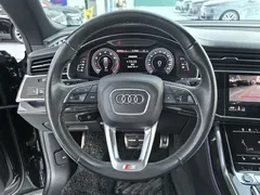 2021 Audi Q8 55 TFSI Sport, чёрный — фото 8