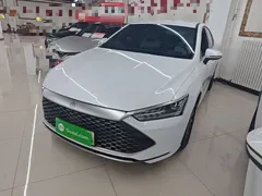 2024 BYD Qin PLUS Honor DM-i PHEV 55km Leading, белый — фото 1