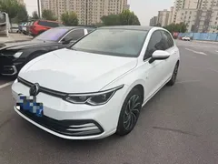 2021 Volkswagen Golf 280TSI DSG Pro, белый — фото 1