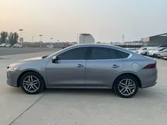 2023 BYD Qin PLUS Champion DM-i PHEV 120km — фото 8