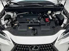 2022 Lexus NX 350h 2WD, белый — фото 26