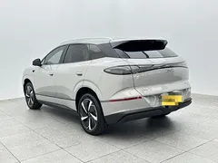 2025 BYD Sealion 06 DM-i PHEV 205 Pro — фото 4
