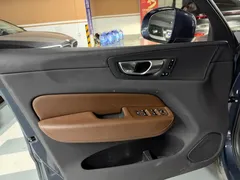 2022 Volvo XC60 4WD Zhiyi Luxury, синий — фото 9
