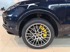 2023 Porsche Cayenne S 2.9T Platinum, синий — фото 10