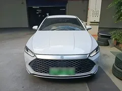 2024 BYD Qin PLUS Honor DM-i PHEV 55km Leading, белый — фото 3