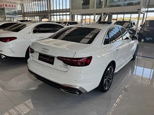 2022 Audi A4L 40 TFSI Fashion Dynamic