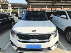 2020 Kia Seltos 1.5L CVT Trend, белый — фото 3