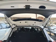 2020 Kia Seltos 1.5L CVT Trend, белый — фото 19