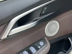 2022 BMW 1 Series 120i M Sport, белый — фото 15