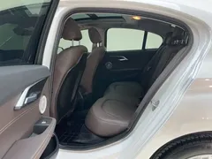 2022 BMW 1 Series 120i M Sport, белый — фото 19