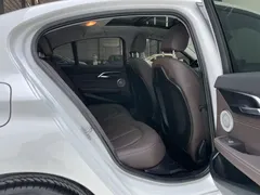 2022 BMW 1 Series 120i M Sport, белый — фото 26