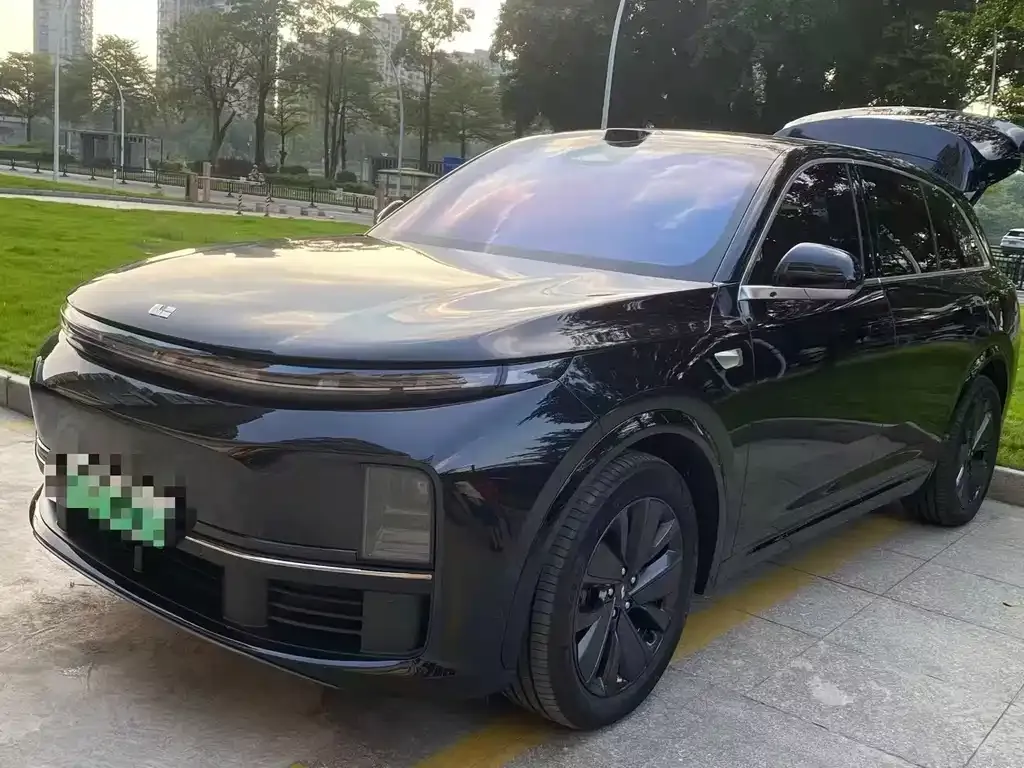 2025 Li Auto L7