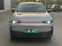 2024 Leapmotor C16 EV 520 Premium — фото 2