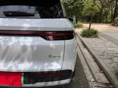 2025 BYD Song Pro 2nd Gen DM-i PHEV 75km, белый — фото 12