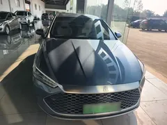 2024 BYD Qin PLUS Honor DM-i PHEV 55km Leading, синий — фото 3