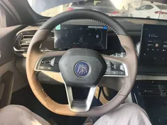 2024 BYD Qin PLUS Honor DM-i PHEV 55km Leading, синий — фото 11