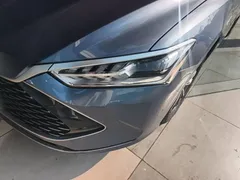 2024 BYD Qin PLUS Honor DM-i PHEV 55km Leading, синий — фото 24