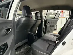 2022 Toyota Yaris L Zhixuan X 1.5L CVT Luxury Plus, белый — фото 3