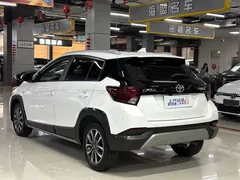 2022 Toyota Yaris L Zhixuan X 1.5L CVT Luxury Plus, белый — фото 12