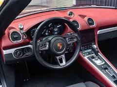 2022 Porsche 718 Spyder 2.0T, чёрный — фото 11