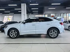 2022 Audi Q3 Sportback 35 TFSI, белый — фото 7