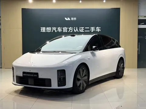 2025 Li Auto i6 4WD Standard