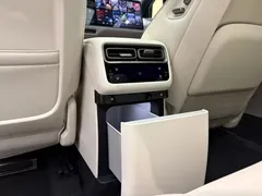 2025 Li Auto i6 4WD Standard, белый — фото 12