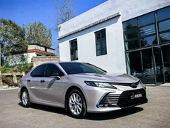 2023 Toyota Camry 2.0G Luxury — фото 3