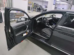 2020 Volkswagen Magotan 330TSI DSG Luxury, чёрный — фото 5