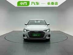 2022 Audi A3 Sportback 35 TFSI, белый — фото 2