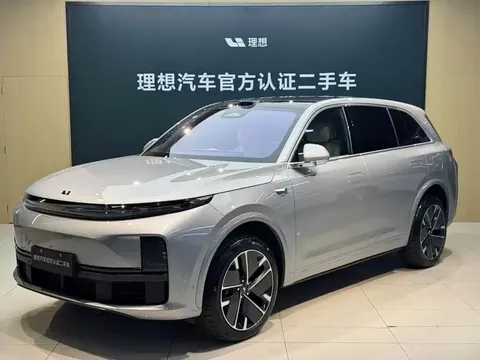2025 Li Auto L7