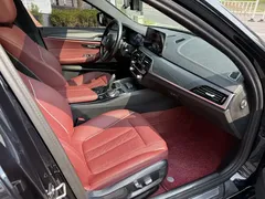 2023 BMW 5 Series 530Li Leading M Sport Package, чёрный — фото 13