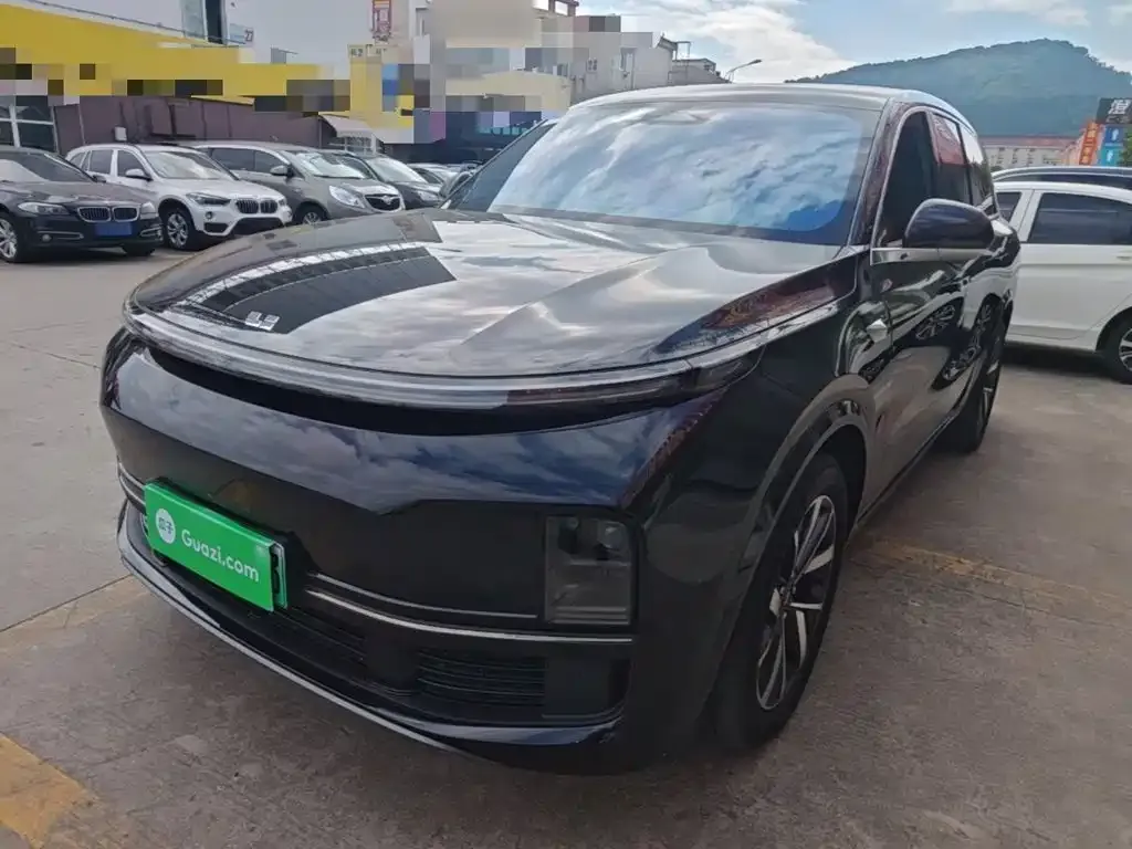 2023 Li Auto L8