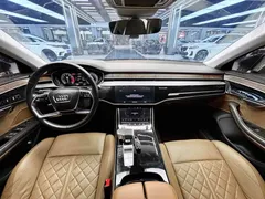 2021 Audi A8L 55 TFSI quattro Luxury, чёрный — фото 4
