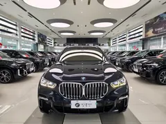2022 BMW X5 40Li Premium M Sport Package, чёрный — фото 2