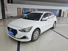 2020 Hyundai Elantra 1.6L AT GL, белый — фото 1