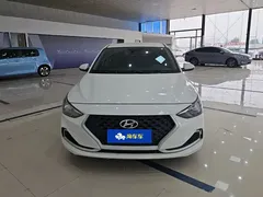 2020 Hyundai Elantra 1.6L AT GL, белый — фото 2