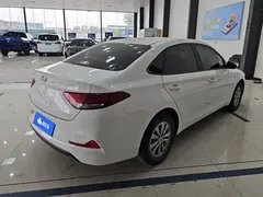 2020 Hyundai Elantra 1.6L AT GL, белый — фото 3