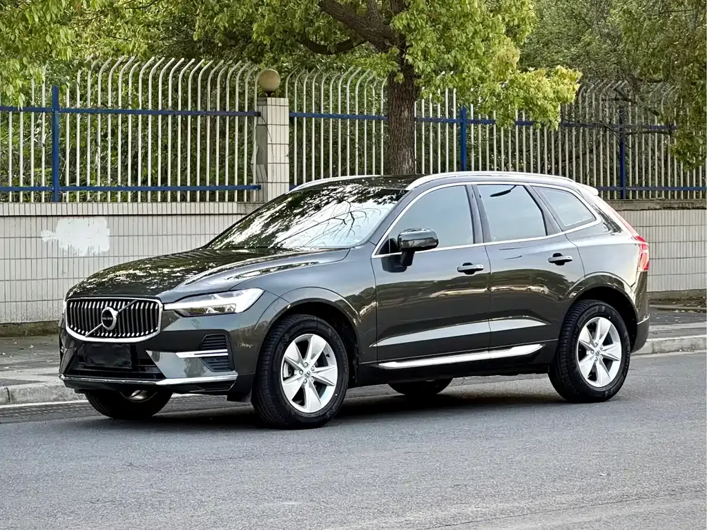 2022 Volvo XC60 4WD Zhiyi Luxury
