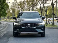 2022 Volvo XC60 4WD Zhiyi Luxury — фото 2