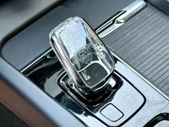 2022 Volvo XC60 4WD Zhiyi Luxury — фото 9
