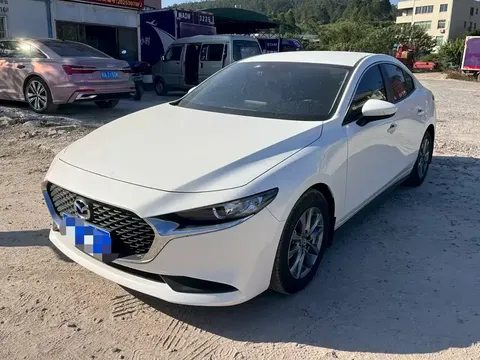 2023 Mazda 3 2.0L AT
