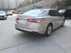 2021 Toyota Camry 2.0G Luxury — фото 4