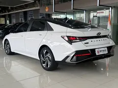 2023 Hyundai Elantra 1.5L CVT GLX Elite, белый — фото 4